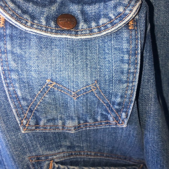Bella Dahl Jean Jacket - Picture 11 of 12